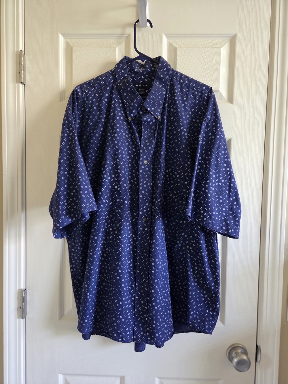Van Heusen Navy Short-Sleeve Button-Down with White Microprint